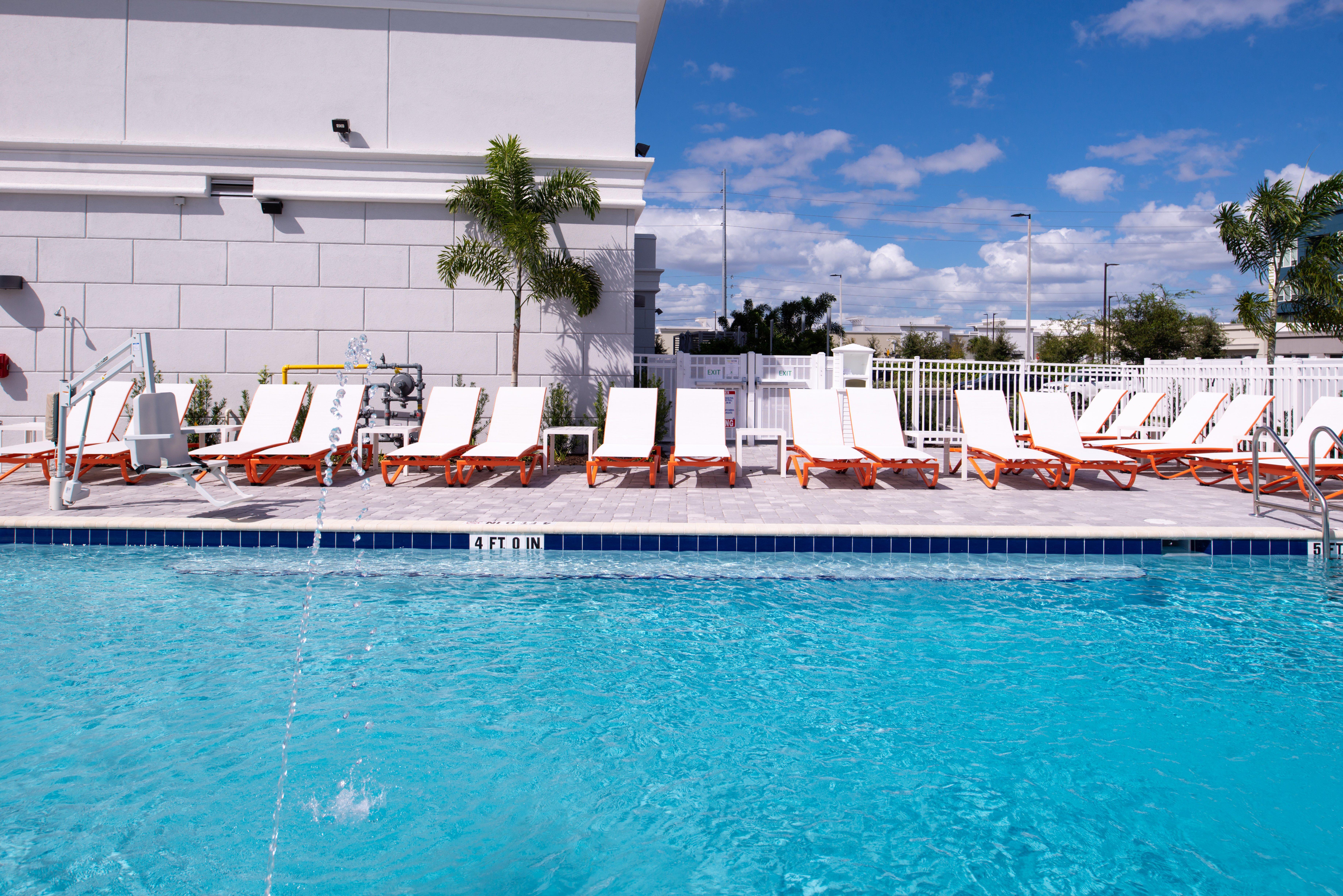 Holiday Inn & Suites Orlando - I-Drive - Theme Parks Williamsburg Экстерьер фото